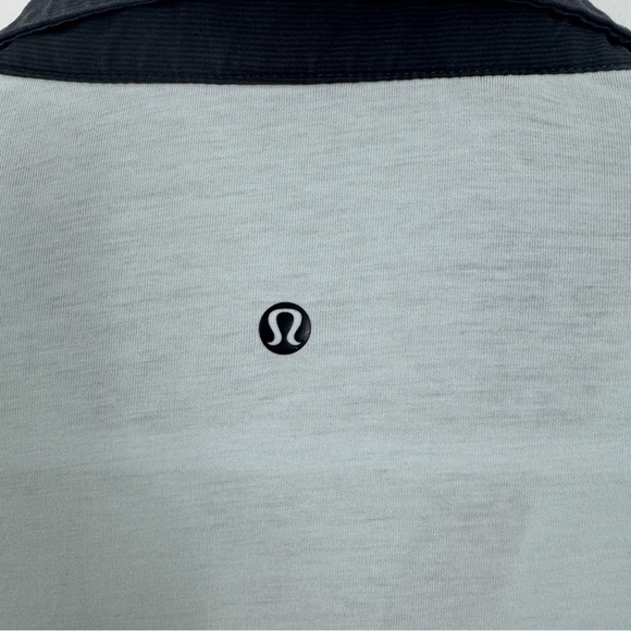 LULULEMON Light Blue Gray Trim Short Sleeve Polo Shirts Size Medium - Picture 4 of 7
